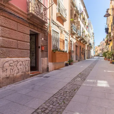 Villanova * קליארי